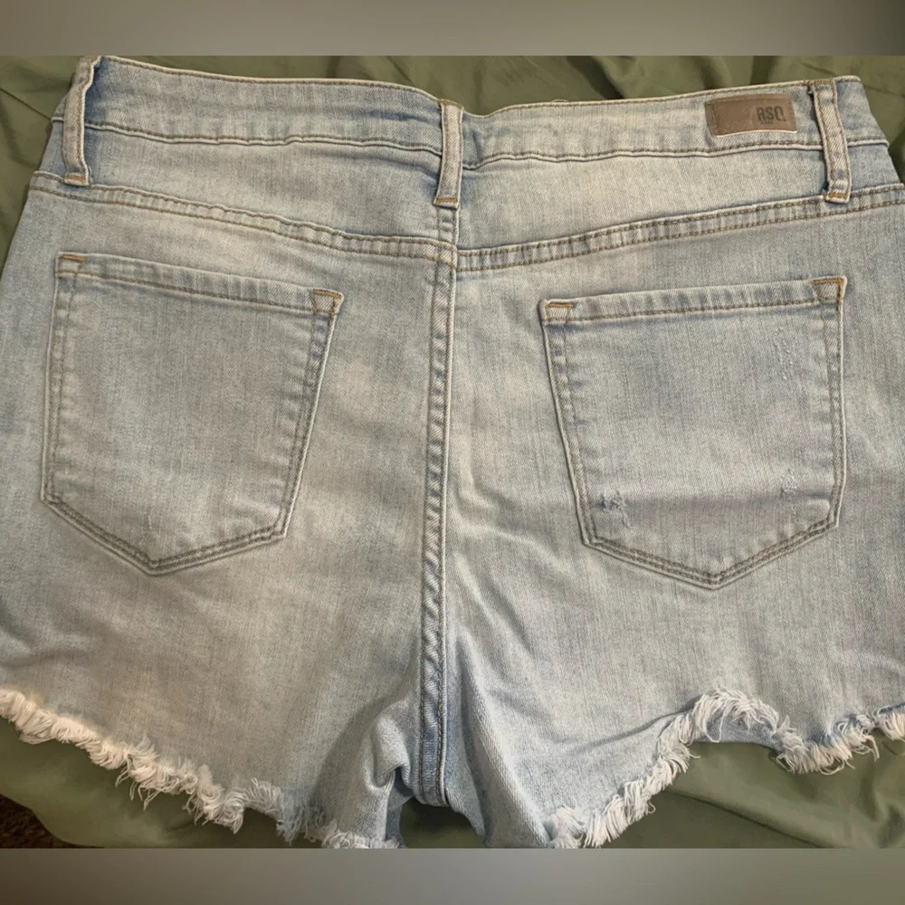 High Rise Shorts - Picture 3 of 3